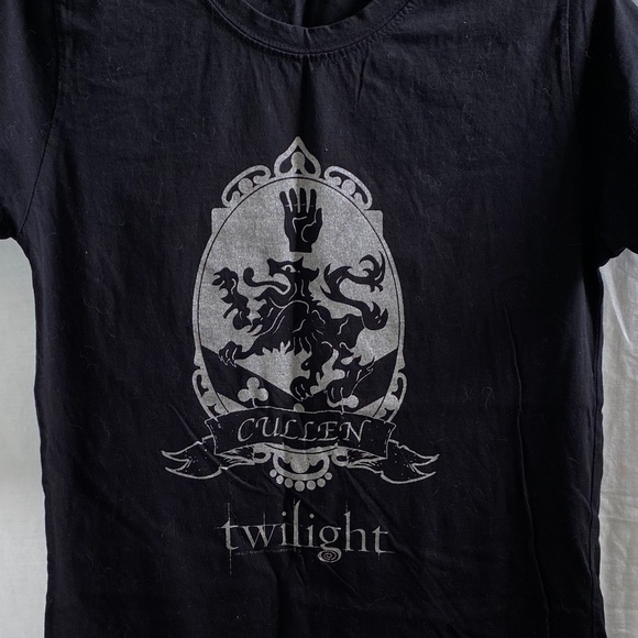Collectible Twilight Cullen Tee Juniors Size: X-Large - Picture 3 of 7